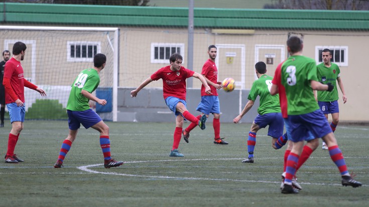 Goiko postuetako lehian egonkortzeko garaipena Aloña Mendirentzat (2-0)