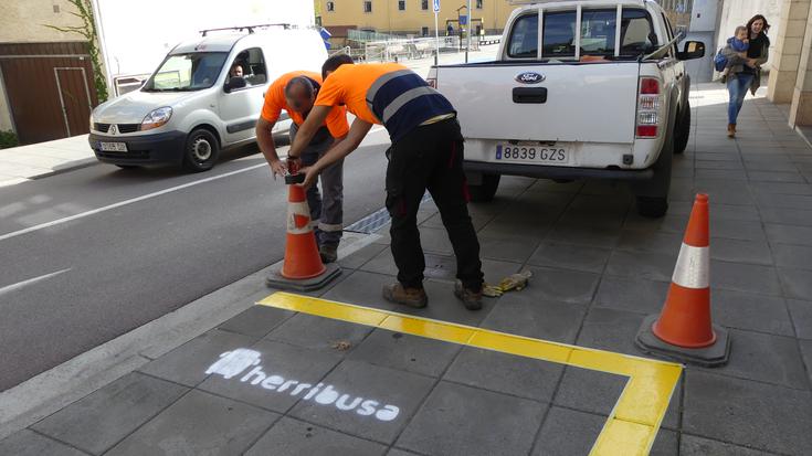 Ordu erdian behin emango du zerbitzua gaur abiatu den herribusak