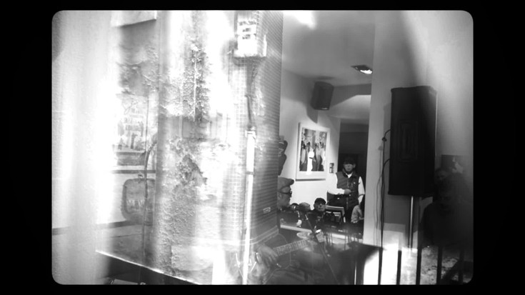 Blues doinuak domeka eguerdia girotzeko