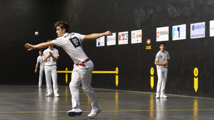 Final laurdenetara sailkatu da Bergara Herri Arteko Pilota Txapelketan