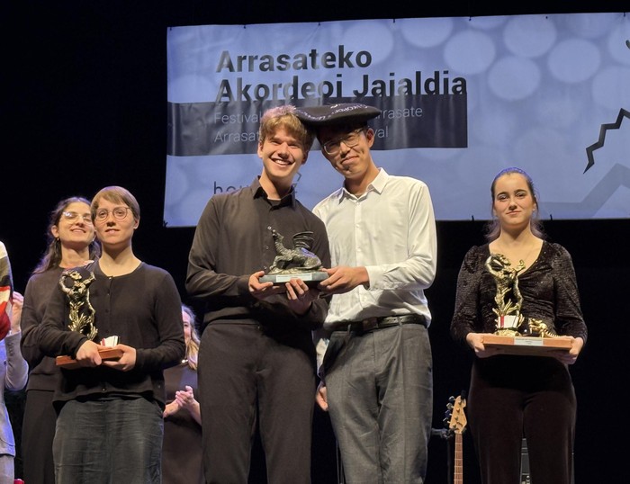 Vozbutas eta Wang, Arrasate Hiria akordeoi lehiaketako garaileak