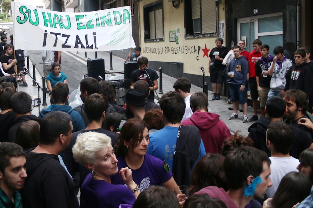 Bilkura egin dute Jai Zale tabernan
