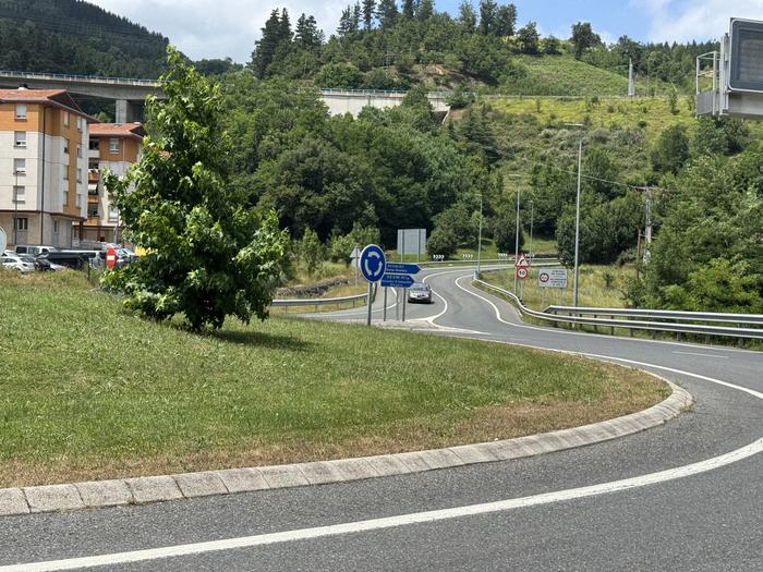 Eskoriatzako AP-1eko lotuneko lanengatik asteartera arte itxierak egongo dira bide-adarretan