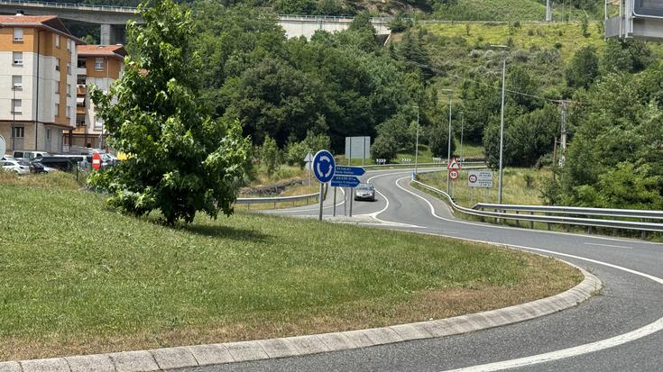 Eskoriatzako AP-1eko lotuneko lanengatik asteartera arte itxierak egongo dira bide-adarretan
