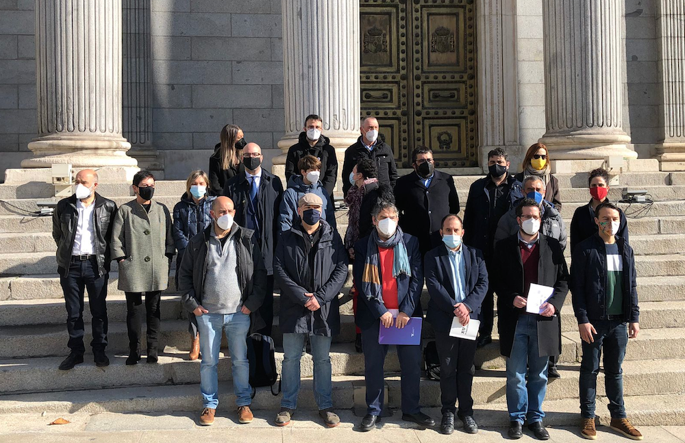Hizkuntza gutxituen Legez Besteko Proposamena eztabaidatuko dute gaur kongresuan