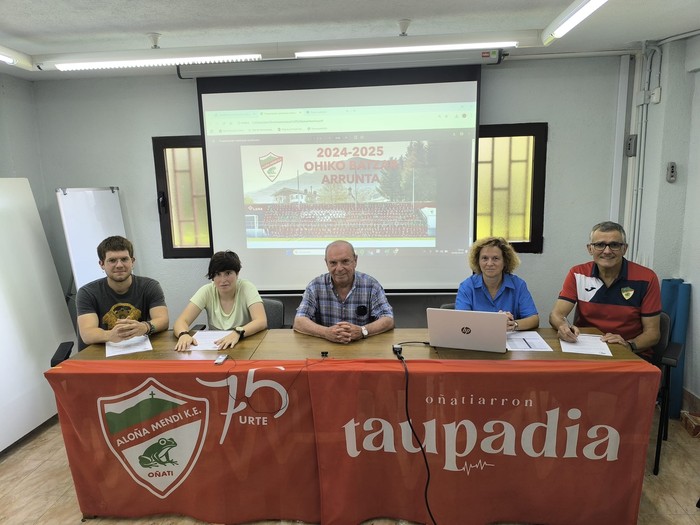 Denboraldiko balantzea egin du Aloña Mendiko futbol sailak