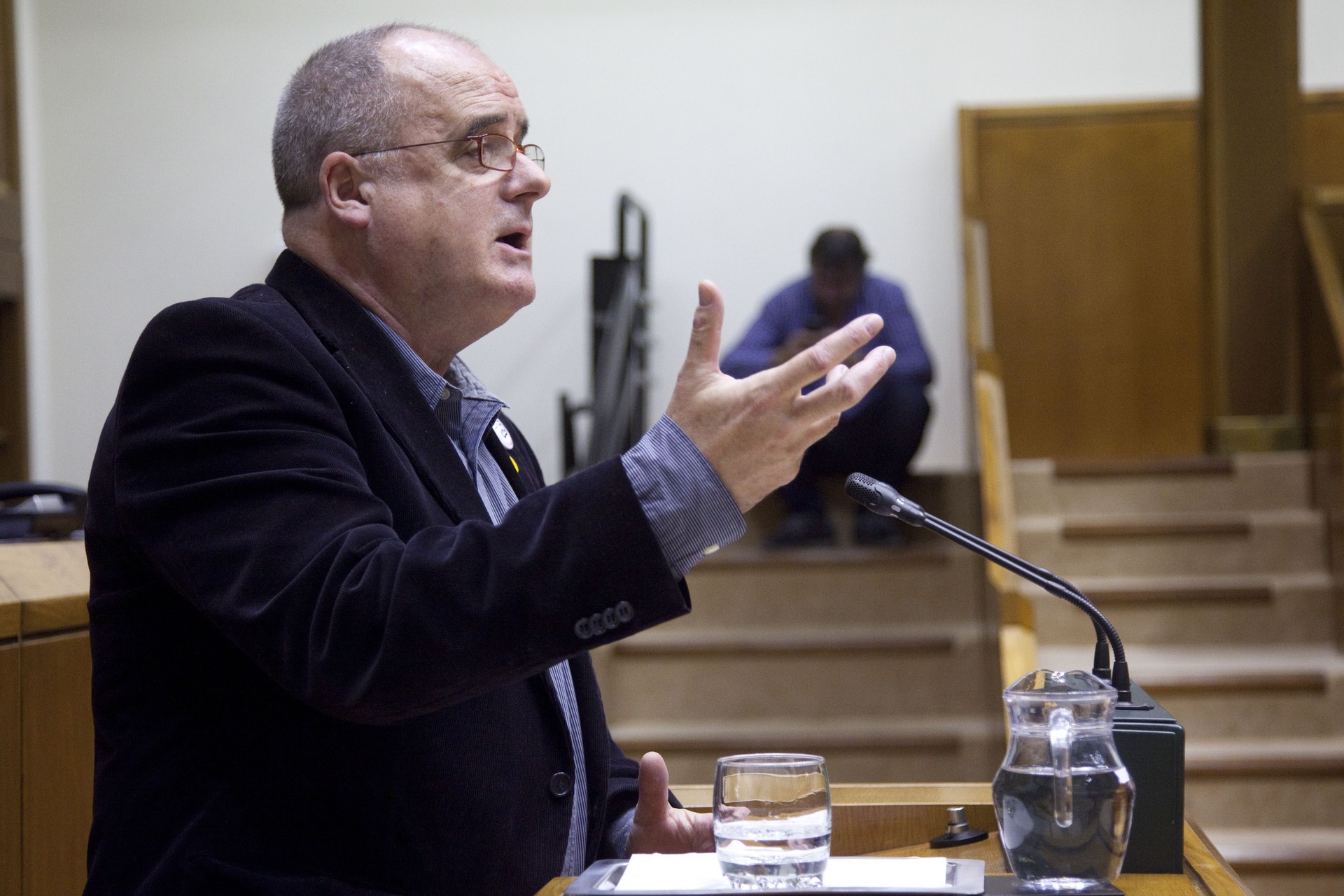 Joseba Egibar: "Espainiako batasuna inposatzeak eta espainiar izatera behartzeak estatu antidemokratikoa eraikitzea dakar”