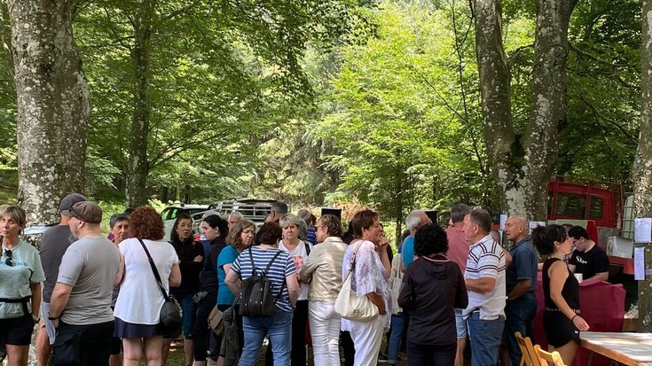 Uribarriko auzotarrek San Kristobal Eguna ospatu zuten domekan