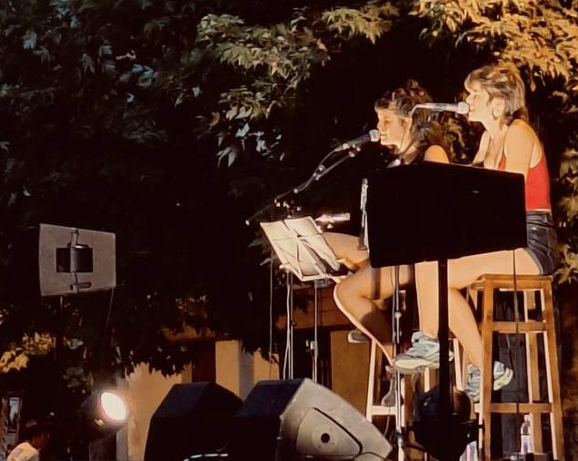 Azaroko ekintzei ekingo  die Ozkarbi elkarteak