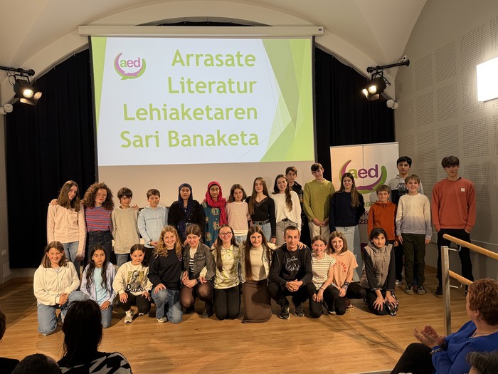Arrasate Literatura Lehiaketaren sariak banatu dituzte
