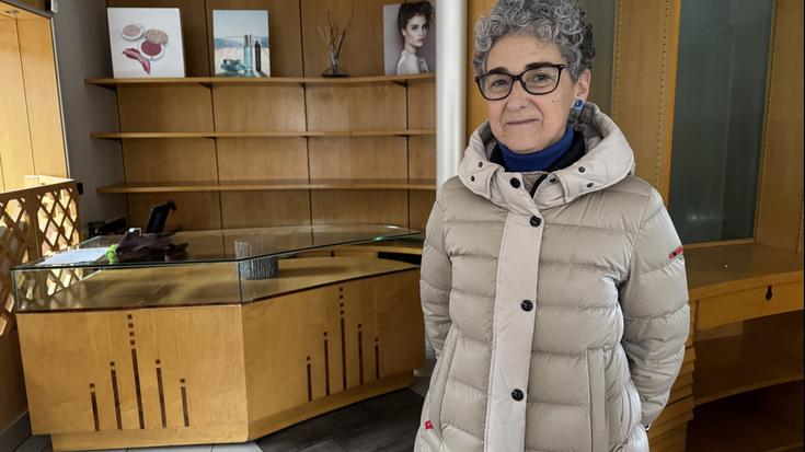 Miren Gallastegi: "Denda zabaltzeko zain egoten zen jendea lehen"