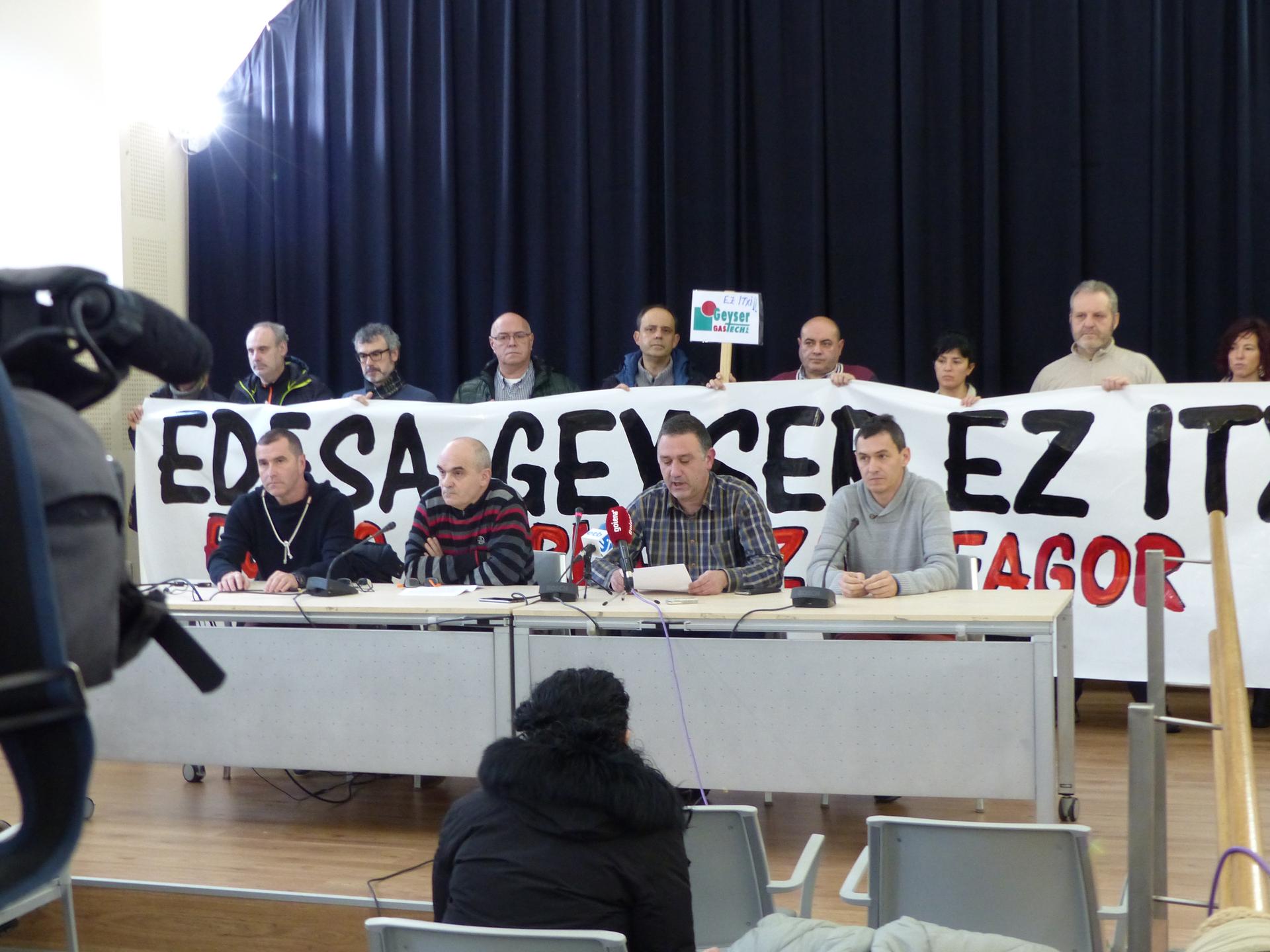 Ricardo Perez: "CNAtik esan digutenez, hamar komertzialekin jarraitzea da euren asmoa"