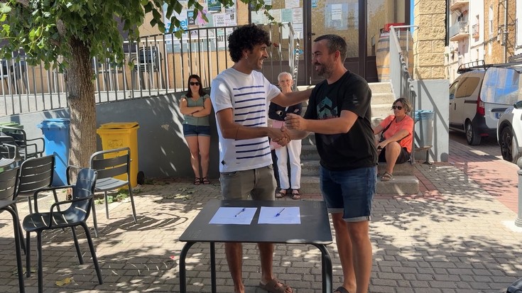 Aretxabaletako eta Mendigorriko tomateak senidetu egin dira