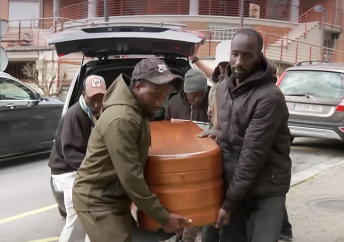Azken agurra egin diote Ousmane Bari Bergarako meskitan