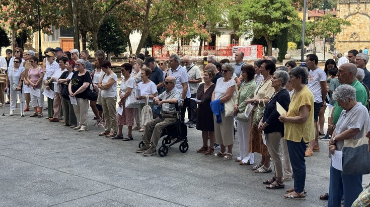 Pili Irazabali omenaldia, argazkitan