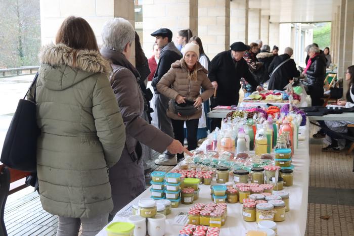 Gabonetako azokan postua jartzeko deialdia irekita dago