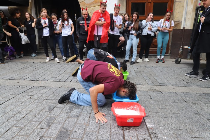 Auzolinpiadak, Castellers-ak, pilotako finala... Oñatiko jaiak