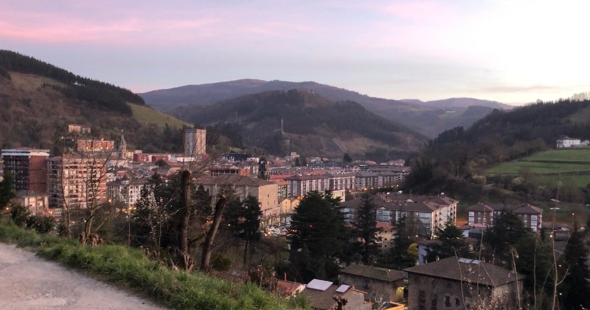 Agertu da desagertuta zegoen bergararra