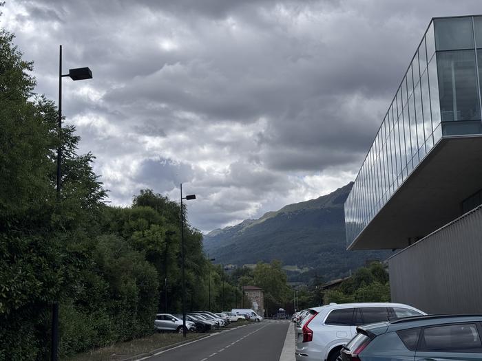 Hasi dira argi puntuak LED teknologiara pasatzeko lanetan