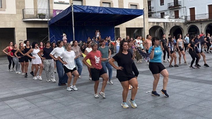 Erraldoien eta buruhandien konpartsak abiaraziko ditu San Migel jaiak