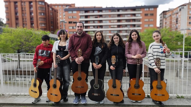 Bilboko gitarra topaketan izango dira Arrasate Musikaleko ikasleak