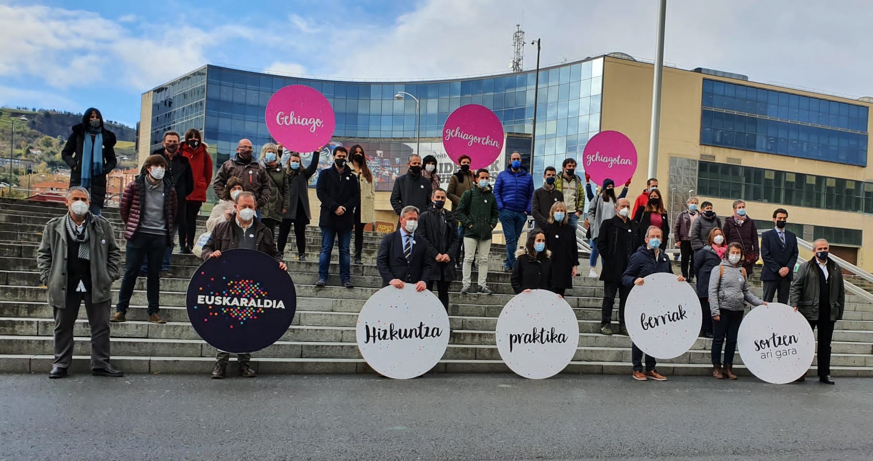 Euskaraldia ariketa sozial masiboa izan dela nabarmendu dute ekimenaren balorazioan