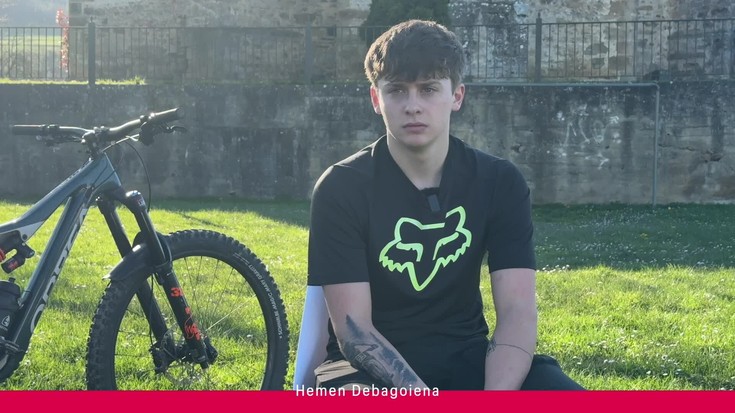 'Hemen Debagoiena': Gorka Elkorobarrutia enduro-pilotu eskoriatzarra eta aste bukaerako agenda