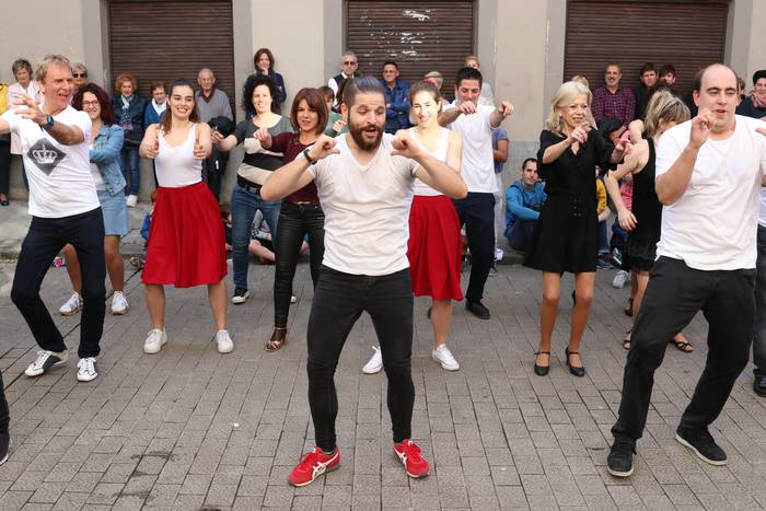 'Dantzastea': dantza urbanoak eta munduko dantzak