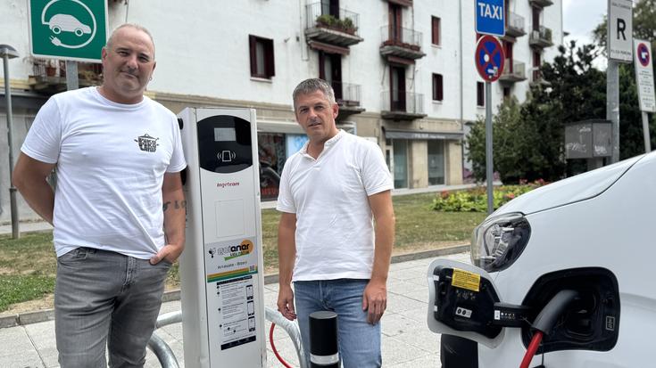 Ibilgailuendako Biteriko kargagailua martxan jarri du Arrasateko Udalak