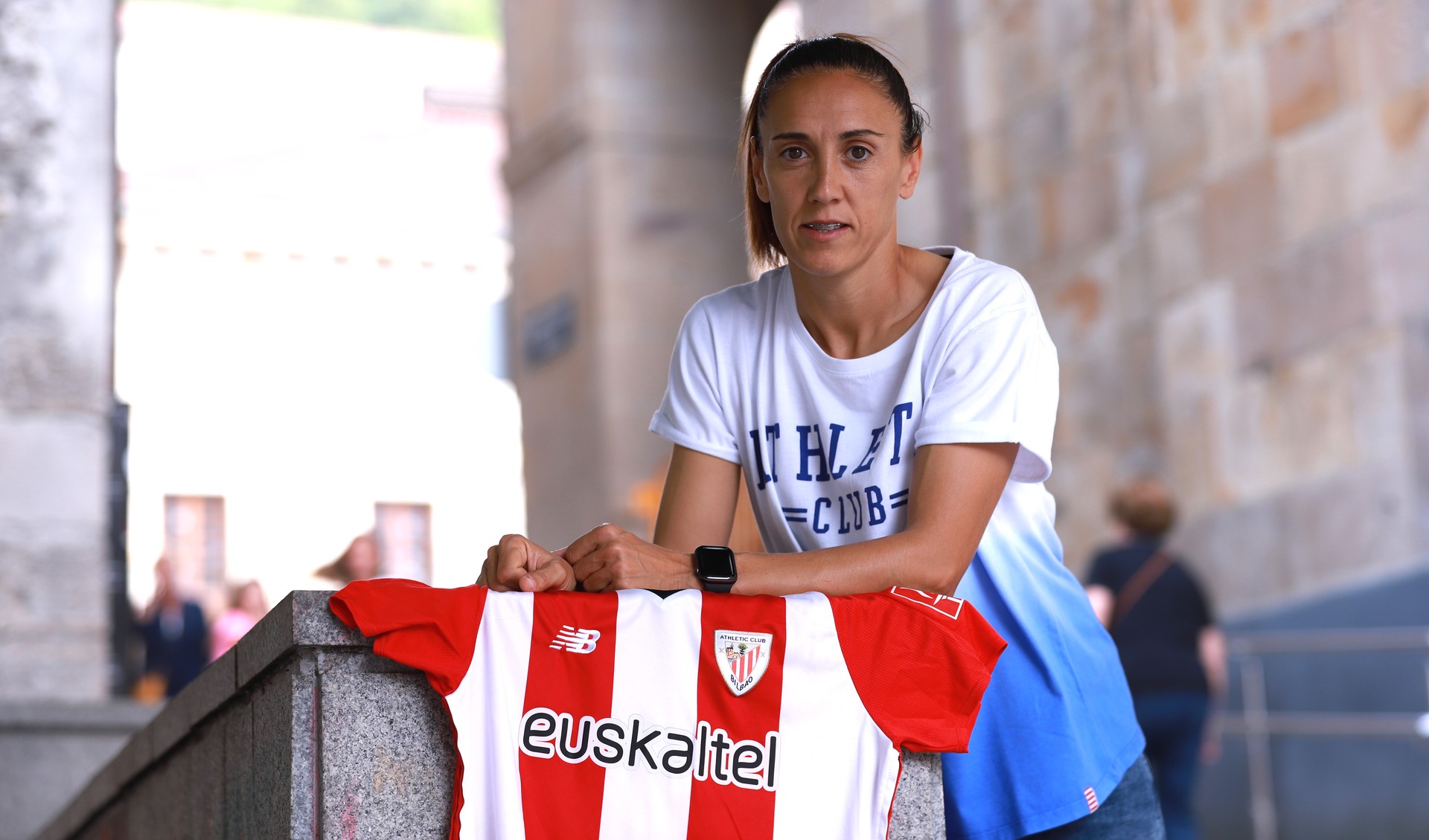 Vanesa Gimbert: "Nire bizitzaren ardatza futbola da, baina gertu dut agurra"