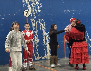 Mozorroa jantzi eta jolasera