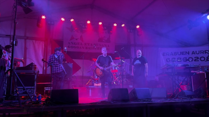 Metal doinuak ekarri ditu PI.L.T. taldeak txosna gunera