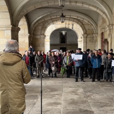 Pentsiodunen elkarretaratzea