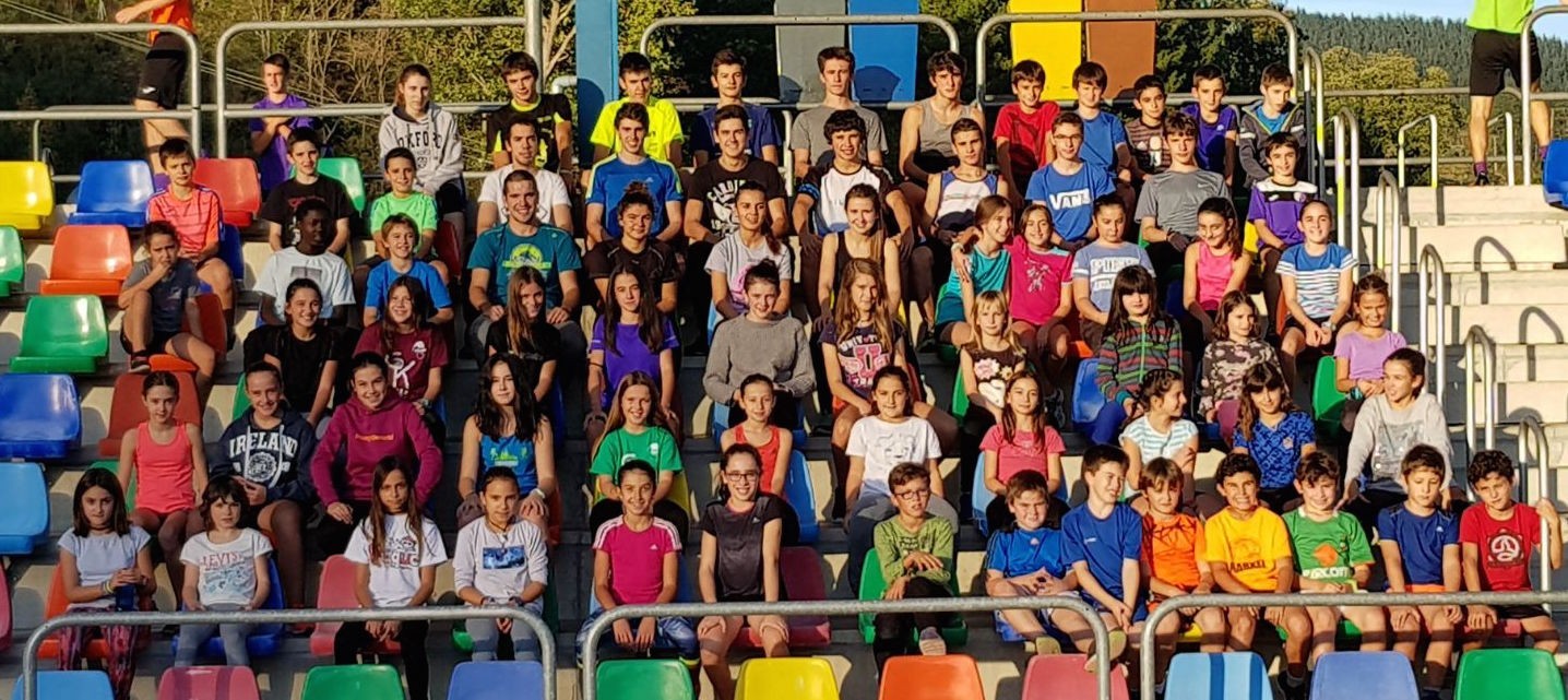 Atletismo harrobiarekin lanean ostera ere