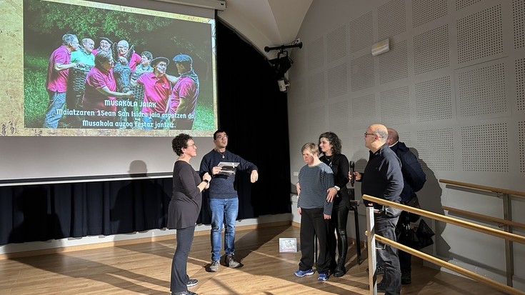 Inklusioa aintzat hartuta, Arrasateko eta Nikaraguako nortasuna ezagutzera eman guran