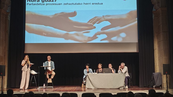 Jendaurrean azaldu ditu Udalak HAPOaren gainekoak