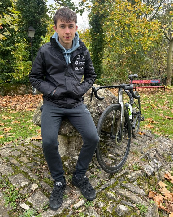 Caja Ruralek Beñat Iñarra txirrindulari aramaioarra fitxatu du