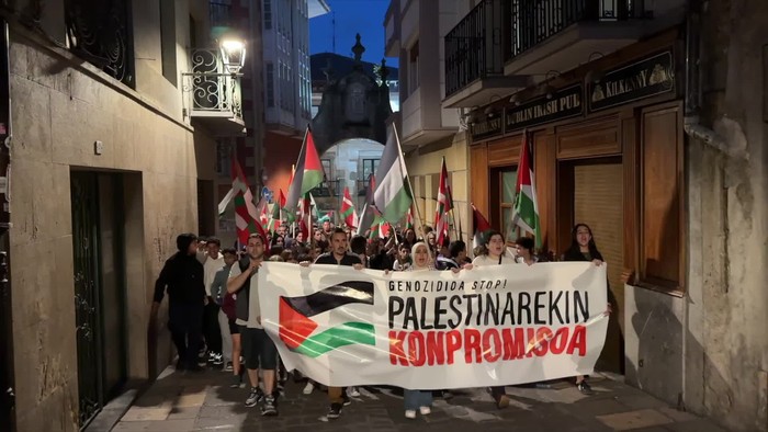 Arratsaldeko mobilizazioetan ere Palestinaren aurkako genozidioa salatu dute