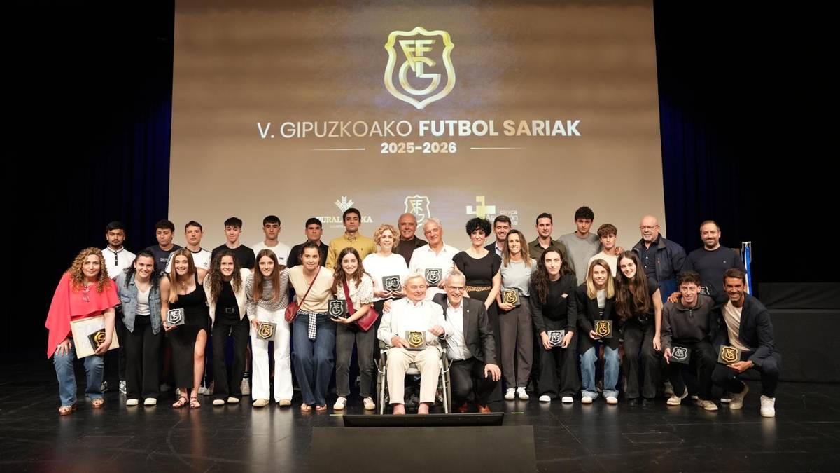 Hainbat debagoiendar saritu dituzte Gipuzkoako Futbolaren Galan