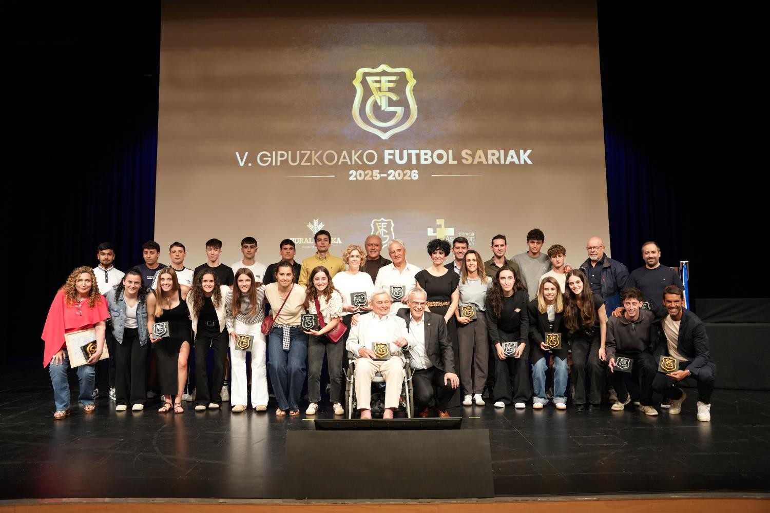 Hainbat debagoiendar saritu dituzte Gipuzkoako Futbolaren Galan