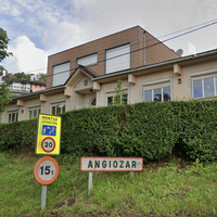 Angiozarko eskolara bisita