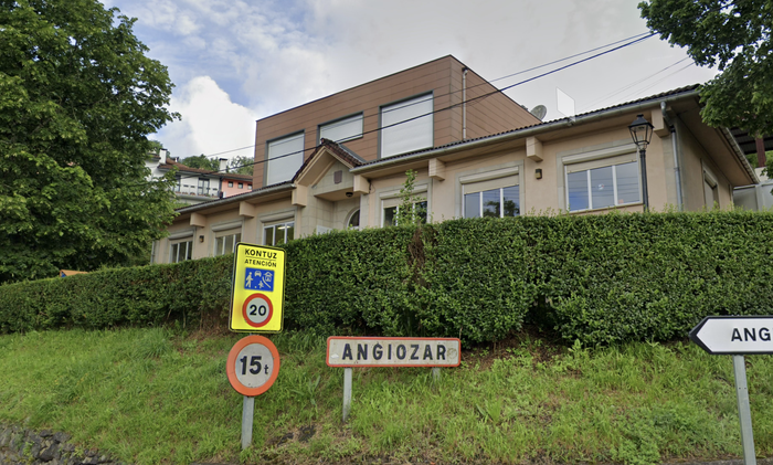 Angiozarko Eskola Txikia aukeratu dute pedagogia berriztailetan diharduten eskoletako ikerketa baterako