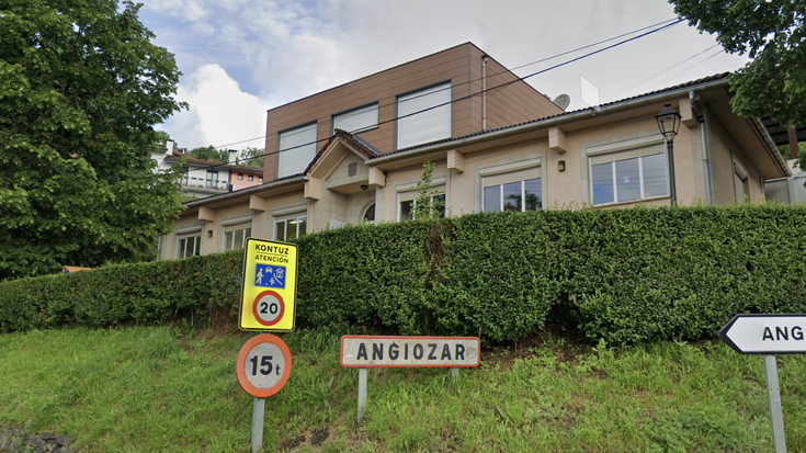 Angiozarko Eskola Txikia aukeratu dute pedagogia berriztailetan diharduten eskoletako ikerketa baterako