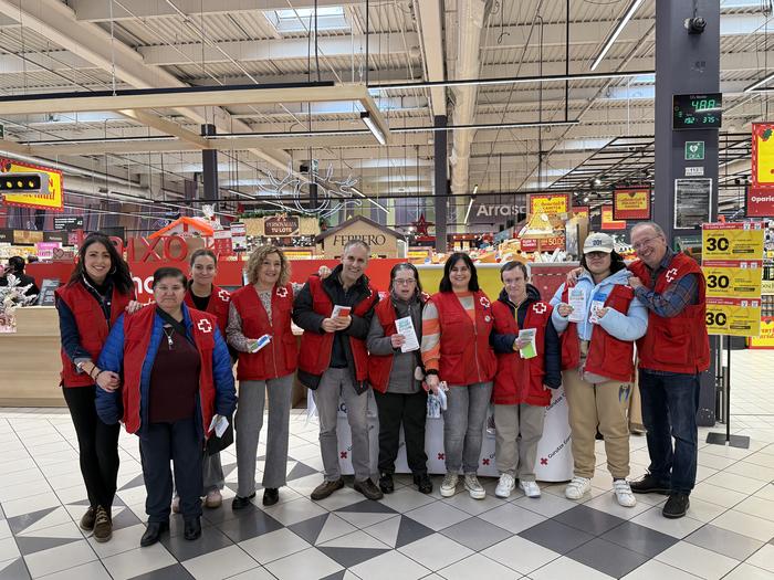 'Jostailu hezitzailea' kanpainarekin buru-belarri dabil Gurutze Gorria