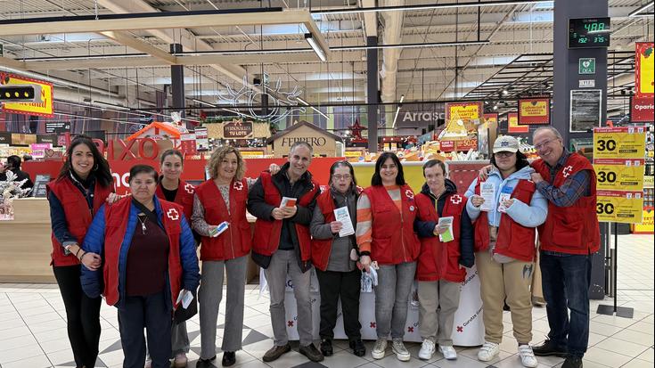 'Jostailu hezitzailea' kanpainarekin buru-belarri dabil Gurutze Gorria