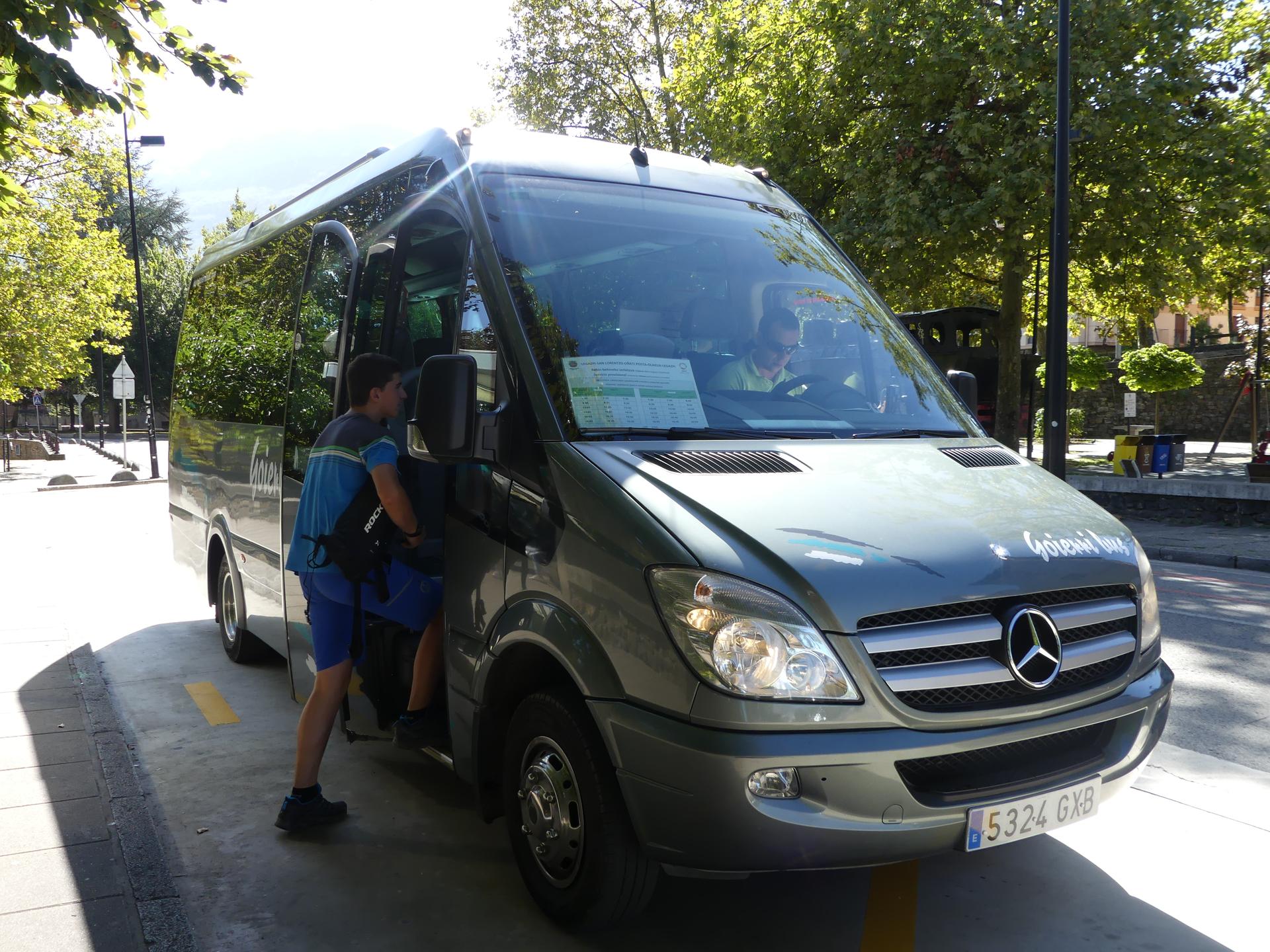 Zubillagatik Zumarragako tren geltokiraino eskeiniko du zerbitzua autobus lineak