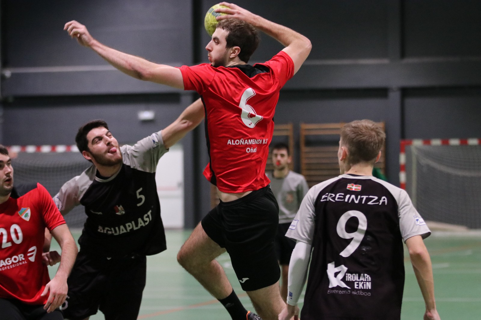 Porrotarekin hasi du fase berria Fagor Profesionalek (27-28)