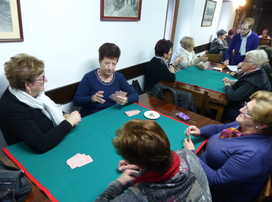 Erretiratuen egoitza guztiak ixtea gomendatu du Jaurlaritzak