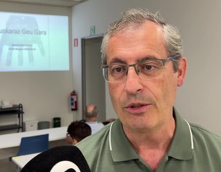 Markel Olano: "Administrazio publikoa euskalduntzea da erronka"