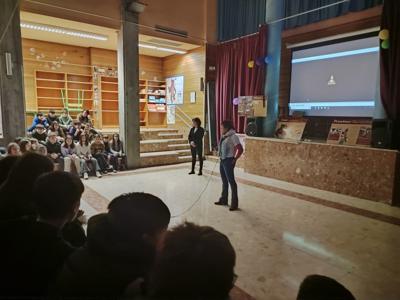 Senegalen abian dugun proiektua aurkeztu dugu Kurtzebarri eskolan